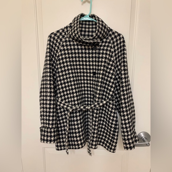 Wool coat - Picture 2 of 4